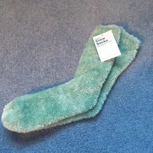 *NWT* Old Navy Women’s Sea Green Fuzzy Crew Socks